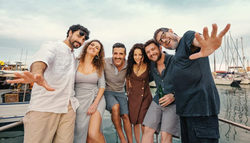 Bootsvermietung mit mehreren Personen: wie viele können an Bord gehen?